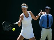 Wimbledon Victoria Azarenka Victorious As Kei Nishikori Johanna Konta Sweat