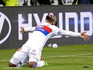 Arsenal Set Sign Alexandre Lacazette A Club Record Fee