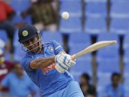 Ms Dhoni Becomes First Indian Batsman Hit 200 Sixes Odis