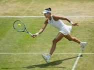 Wimbledon Garbine Muguruza Stuns World No 1 Kerber Reach Quarters