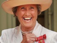 Icc Women S World Cup Kids Can Get Rachel Heyhoe Flint Signed Bat During Final