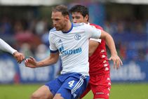 Schalke S Benedikt Howedes Close Joining Juventus Agent