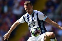 West Brom Dont Need To Sell Jonny Evans Tony Pulis Manchester