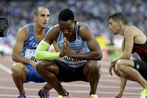 Makwala Runs Solo Qualify 200m Semifinal