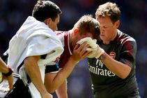 Arsenal V Chelsea Community Shield Epl Premier League Football News Arsene Wenger Per Mertesacker Gary Cahill