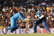 Dhoni Gets 99th Stumping Victim Equals Sangakkara S Record