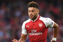 Arsenal News Wenger Urges Oxlade Chamberlain To Commit