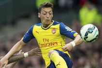Ozil Apologises Fans On Facebook