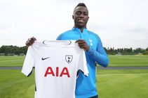 Pochettino Expecting Unbelievable Sanchez To Adapt Quickly