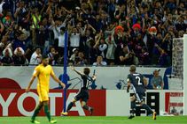 Japan 2 Australia 0 Takuma Asano Sends Samurai Blue World Cup 