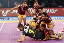 Pro Kabaddi League 2017 Up Yoddhas Beat Telugu Titans 39 