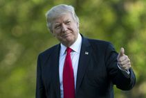 Us President Donald Trump Invited Mayweather Mcgregor Fight