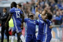 Willian Confirms Manchester United Talks