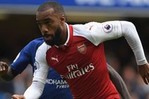 Arsenal Wenger Happy Lacazette Chelsea Premier League
