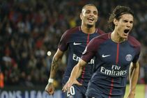 Paris Saint Germain Rip Bayern Easy For United Chelsea Barca Scrape Through