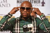 Mayweather Defends Trumps Locker Room Talk President Usa Boxing