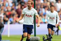 Harry Kane Not At Ronaldo Messi Level Yet Lloris Tottenham