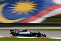 Lews Hamilton Malaysian Grand Prix Sebastian Vettel