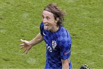 To Play Against Luka Modric Was Special Harry Winks