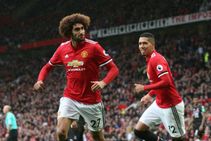 Manchester Unitied Tottenham Saunter To Victory