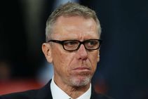 Cologne Boss Stoger Refuses To Be Drawn On Crowd Problems Arsenal Europa League