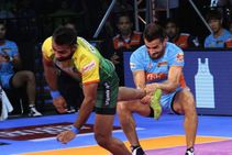 Pkl 2017 Bengal Warriors Stop Patna Pirates A Draw Continue At Top Zone B