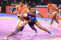 Pkl 2017 Puneri Paltan Thrash Haryana Steelers Tamil Thalaivas Edge Up Yoddha