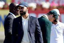 India Vs Australia Virat Kohli Steve Smith Not Here Make Friends Vvs Laxman