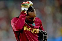 Chris Gayle Pulled His Towel Out And Down Female Therapist