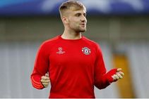 Axel Tuanzebe Luke Shaw Contention Manchester United Start
