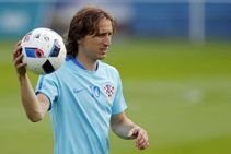 Modric Unwilling Back Croatia Coach Outburst