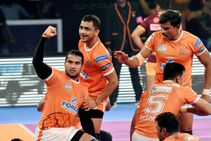 Pkl 2017 Puneri Paltan Win Thriller Against Up Yoddha First Eliminator