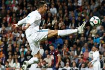 Real Atletico Pile Pressure On Barcelona