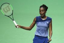 Venus Williams Off Mark Jelena Ostapenko Facing Elimination Wta Finals