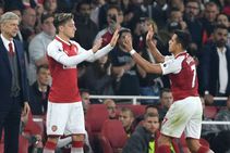 Alexis Sanchez Mesut Ozil Leave January Arsenal Boss Arsene Wenger