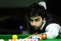 Advani Marches Into Knockouts