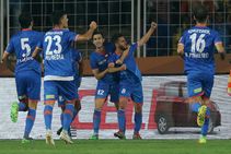 Ten Man Bengaluru Fc Go Down 3 4 Fc Goa Thriller