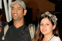 Dhoni Puts On His Dancing Shoes For Sakshi
