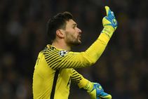 Hugo Lloris Spurs Forget Premier League Title Focus On Top Four