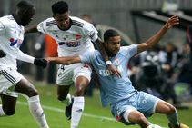 Ligue 1 Amiens 1 Monaco 1 Stevan Jovetic Rescues Point Champions Give Psg Boost