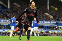Arsene Wenger Backs Mesut Ozil Match Manchester City Stars
