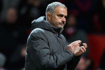 We Should Have Been 5 0 Up Mourinho Unimpressed With Wasteful United