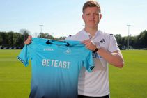 West Ham Close Signing Swansea Defender Alfie Mawson