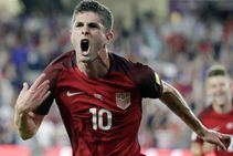 Manchester United Set Move Usa Player The Year Pulisic