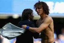 Call The Doctor Conte Protests No Malice In David Luiz Absence