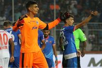 Bengaluru Fc S Gurpreet Singh Sandhu Suspended 2 Matches