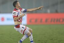 Wolves Eyeing Robbie Keane Return From Isl Side Atk