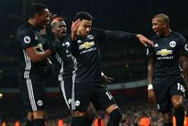 United Still Manchester S Top Side Ahead Of City Says Giggs