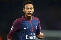 Raymond Domenech Stop Neymar Bite Him Psg Strasbourg