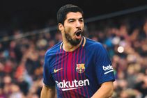 Barceloa Thrash Deportivo Extend La Liga Lead